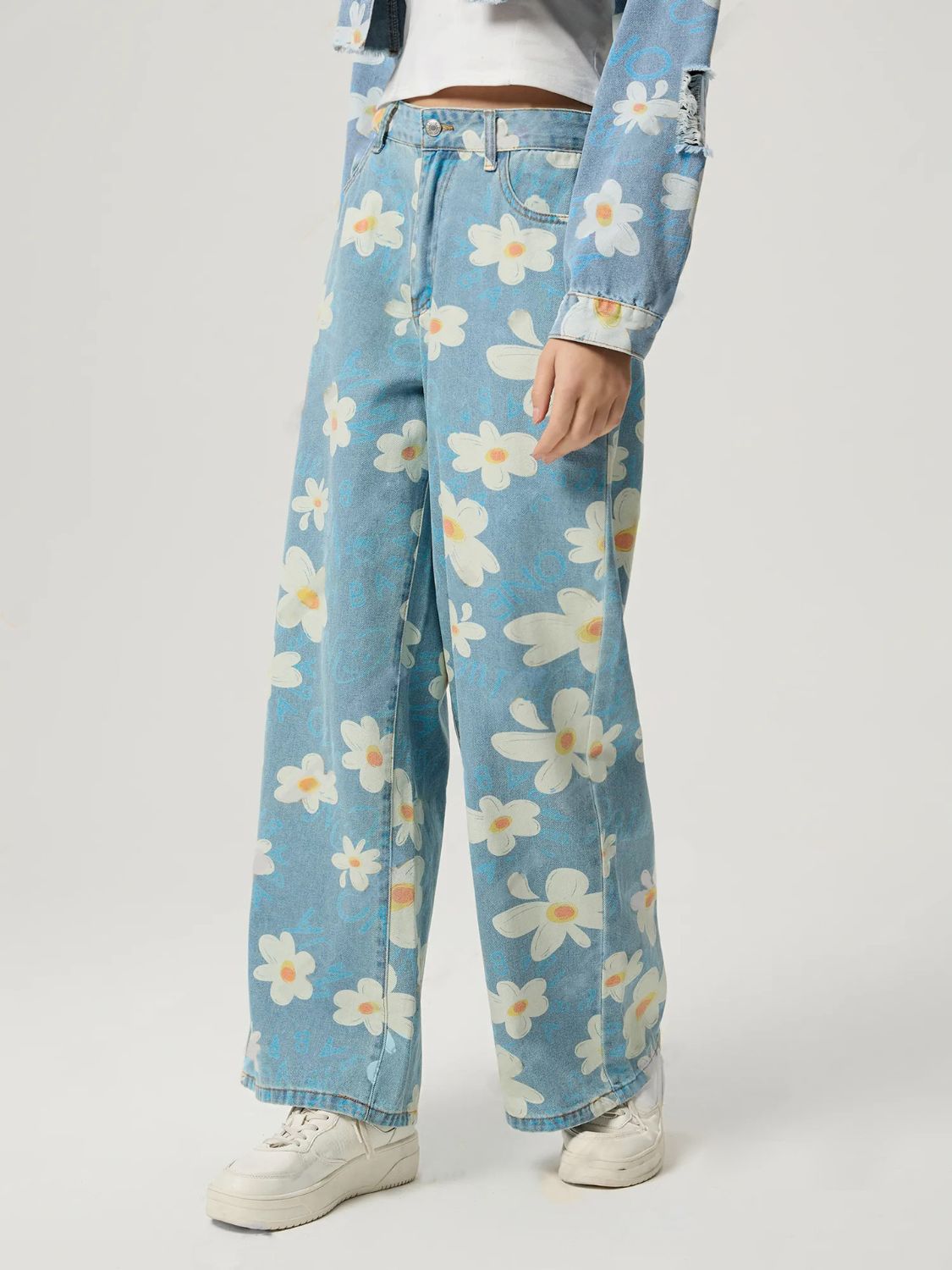Pocketed Floral Wide Leg Jeans - The Goddess Galleries