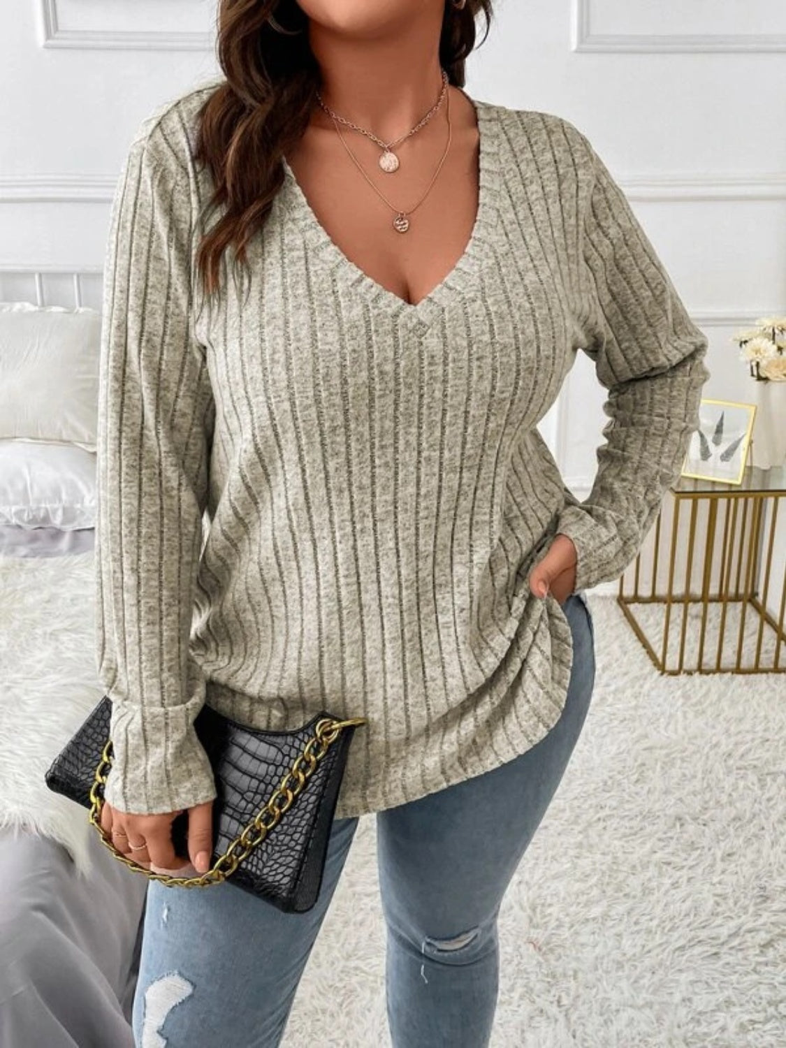 Plus Size V-Neck Long Sleeve T-Shirt - The Goddess Galleries