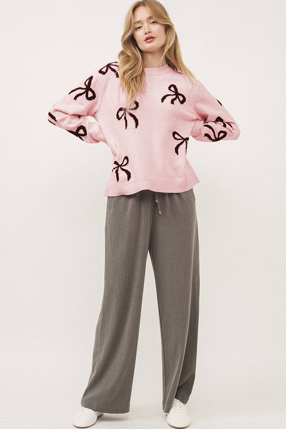 Bow Pattern Round Neck Loose Fit Sweater - The Goddess Galleries