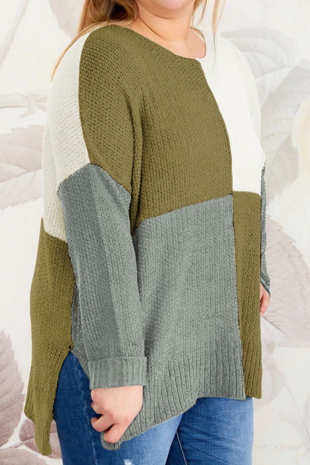 Plus Size Color Block Round Neck Sweater - The Goddess Galleries