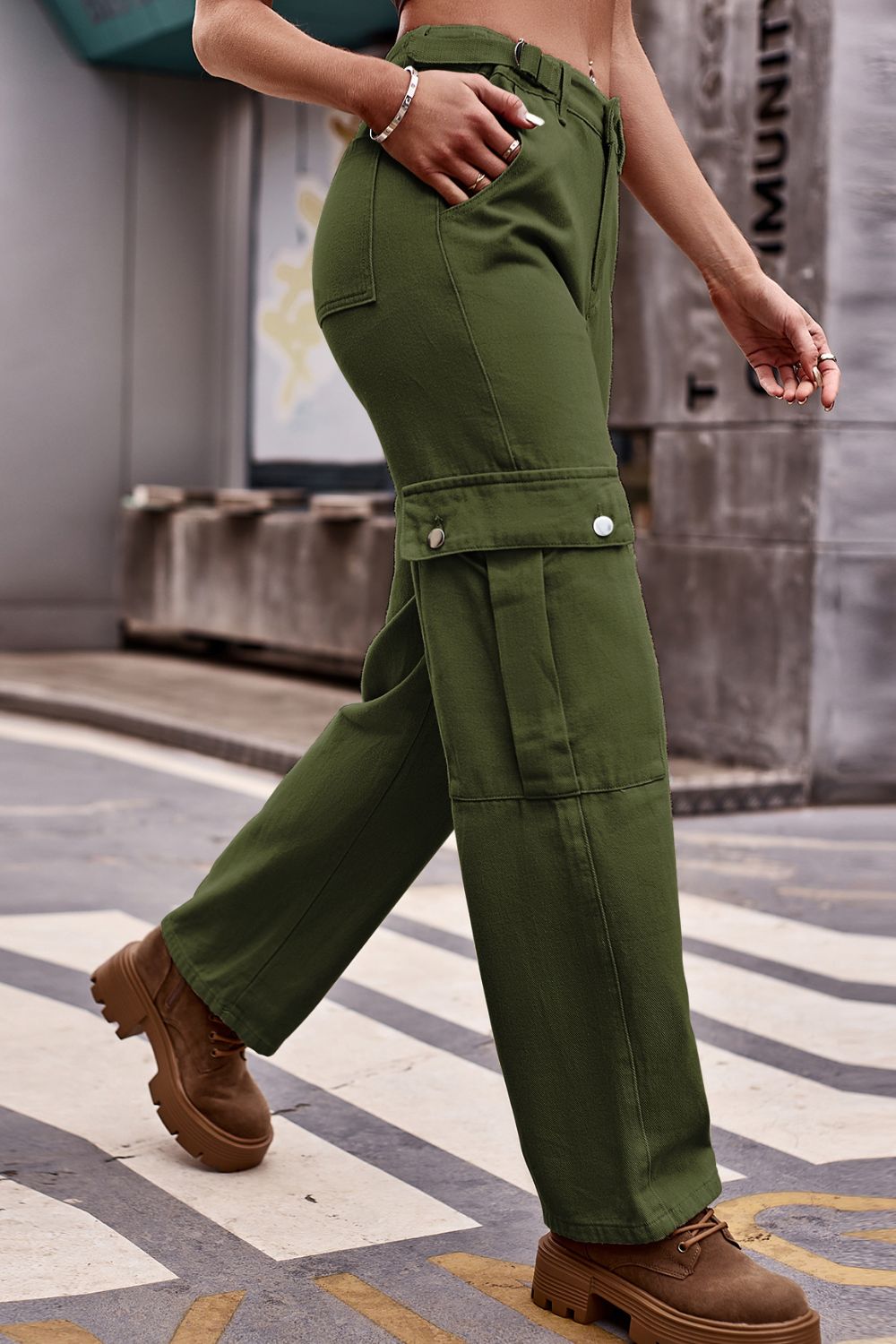 Buttoned Loose Fit Jeans with Pockets - The Goddess Galleries