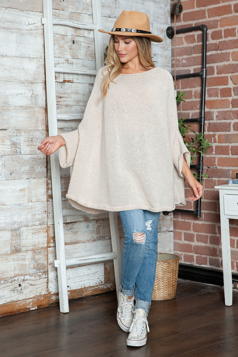 Round Neck Batwing Sleeve Sweater - The Goddess Galleries