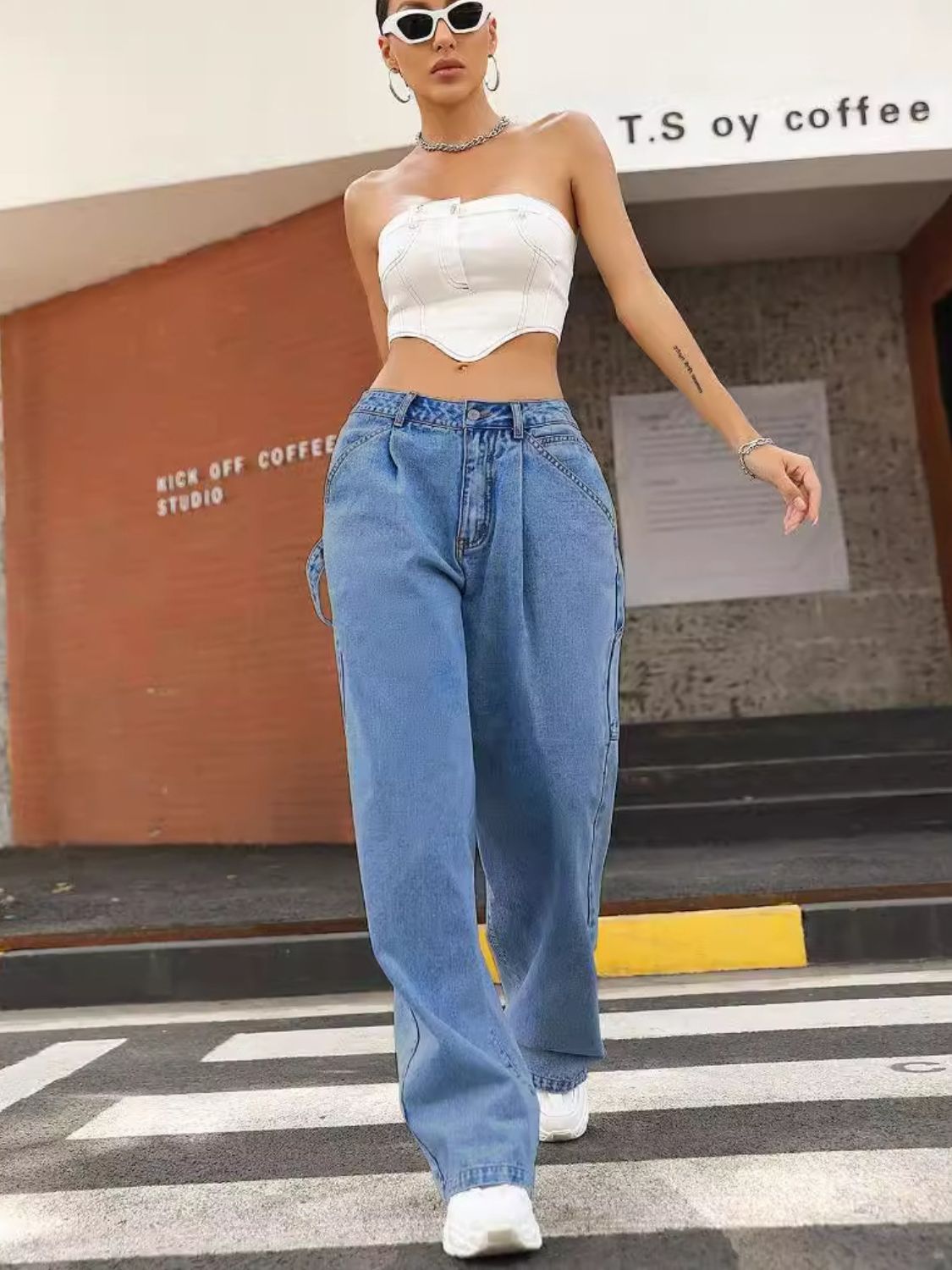 Wide Leg Jeans with Pockets - The Goddess Galleries