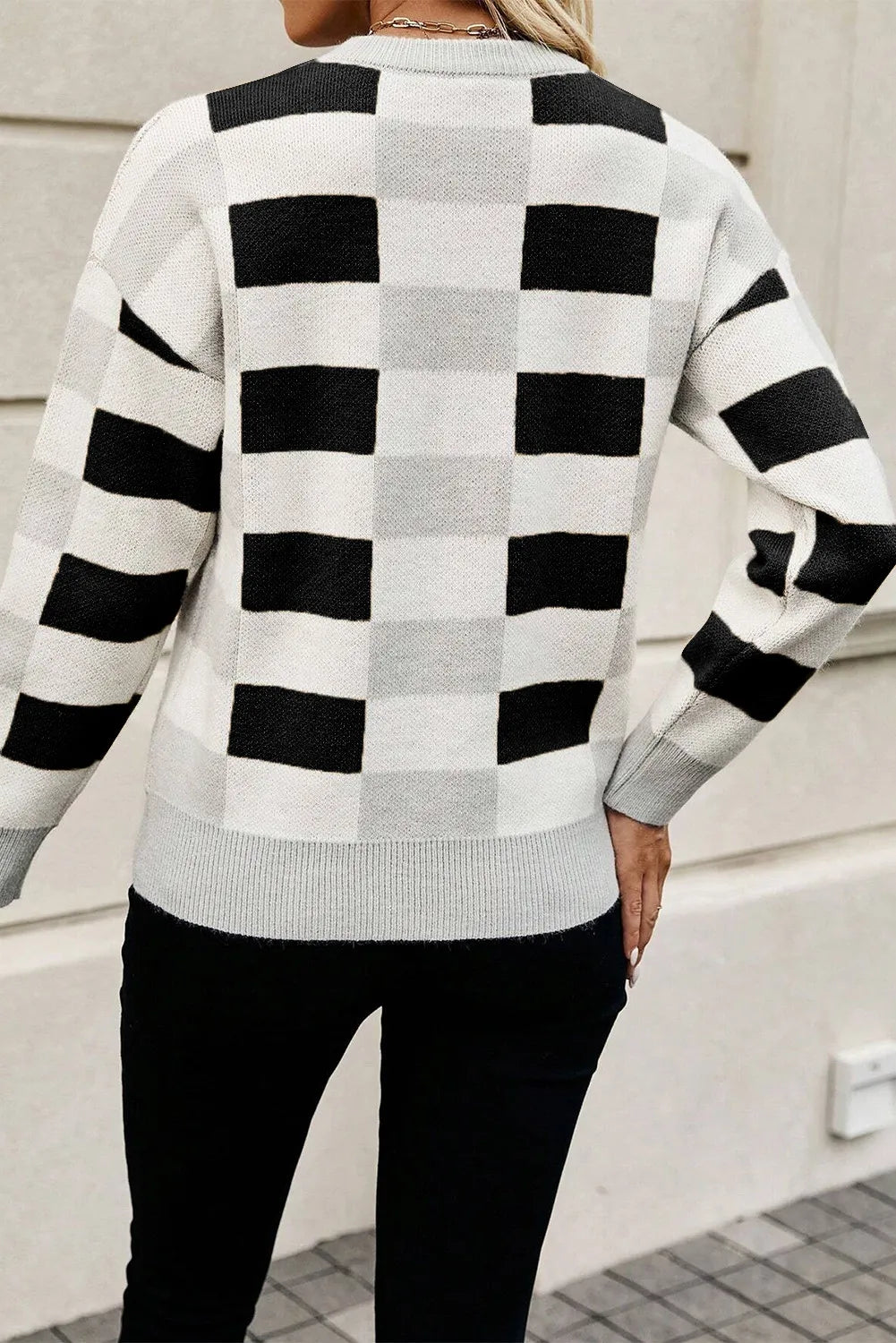 Color Block Round Neck Sweater - The Goddess Galleries