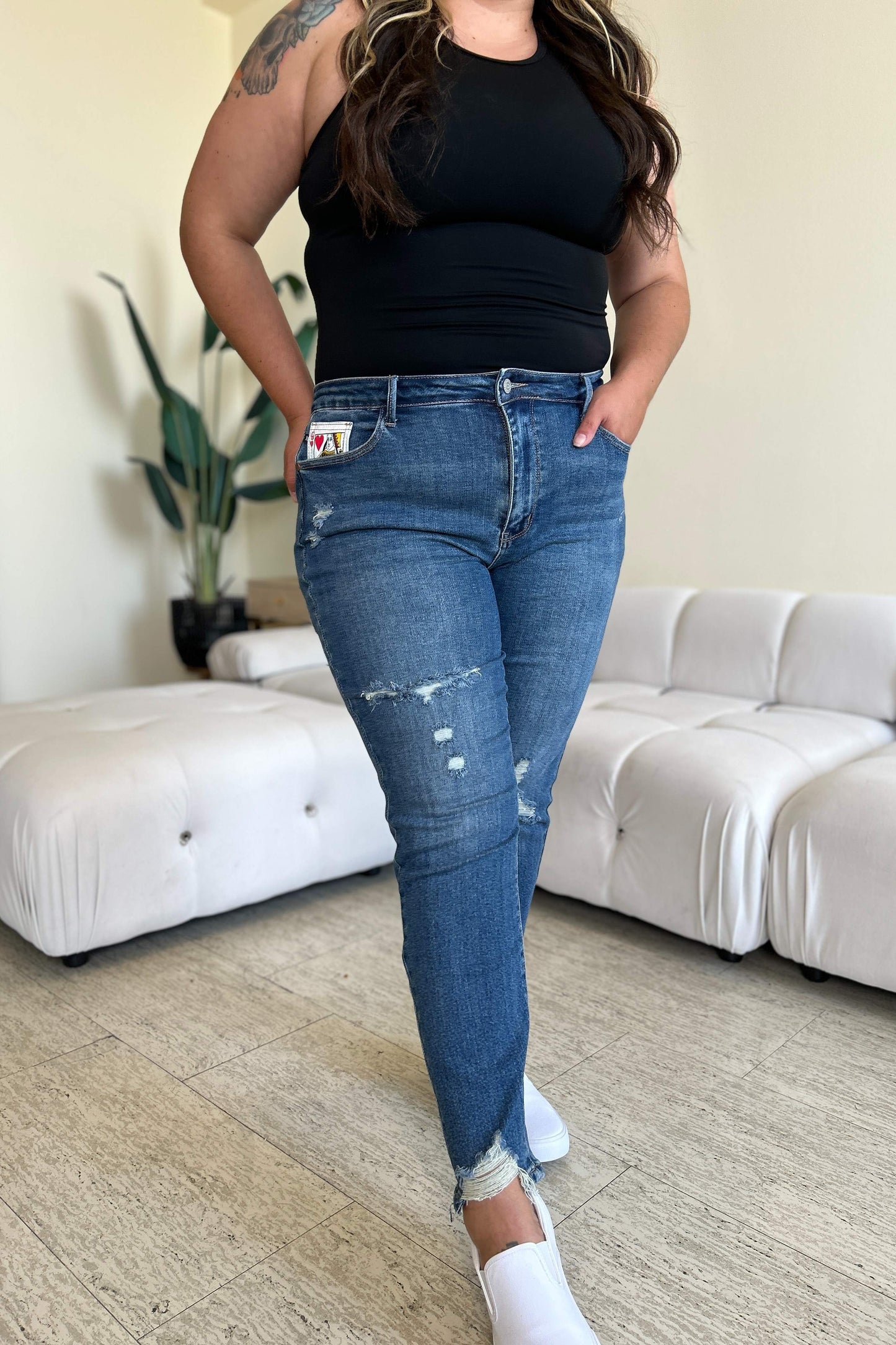 Judy Blue Full Size Queen Of Hearts Coin Pocket BF Jeans - The Goddess Galleries