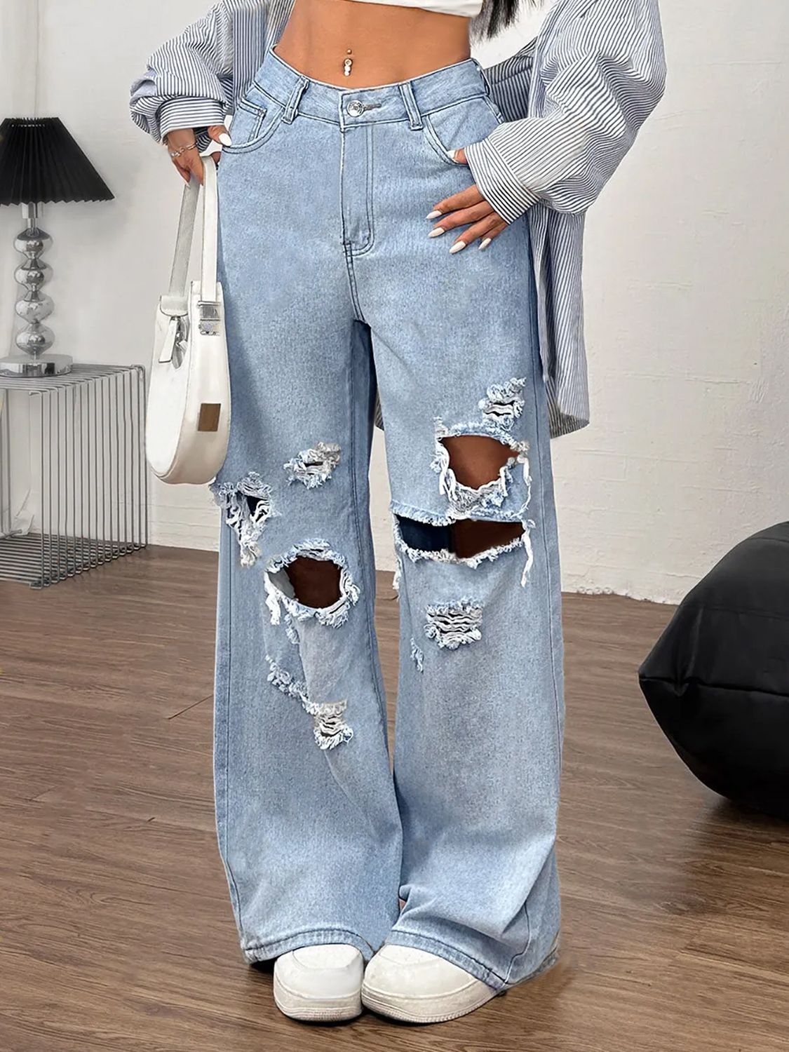 Distressed Wide Leg Jeans with Pockets - The Goddess Galleries