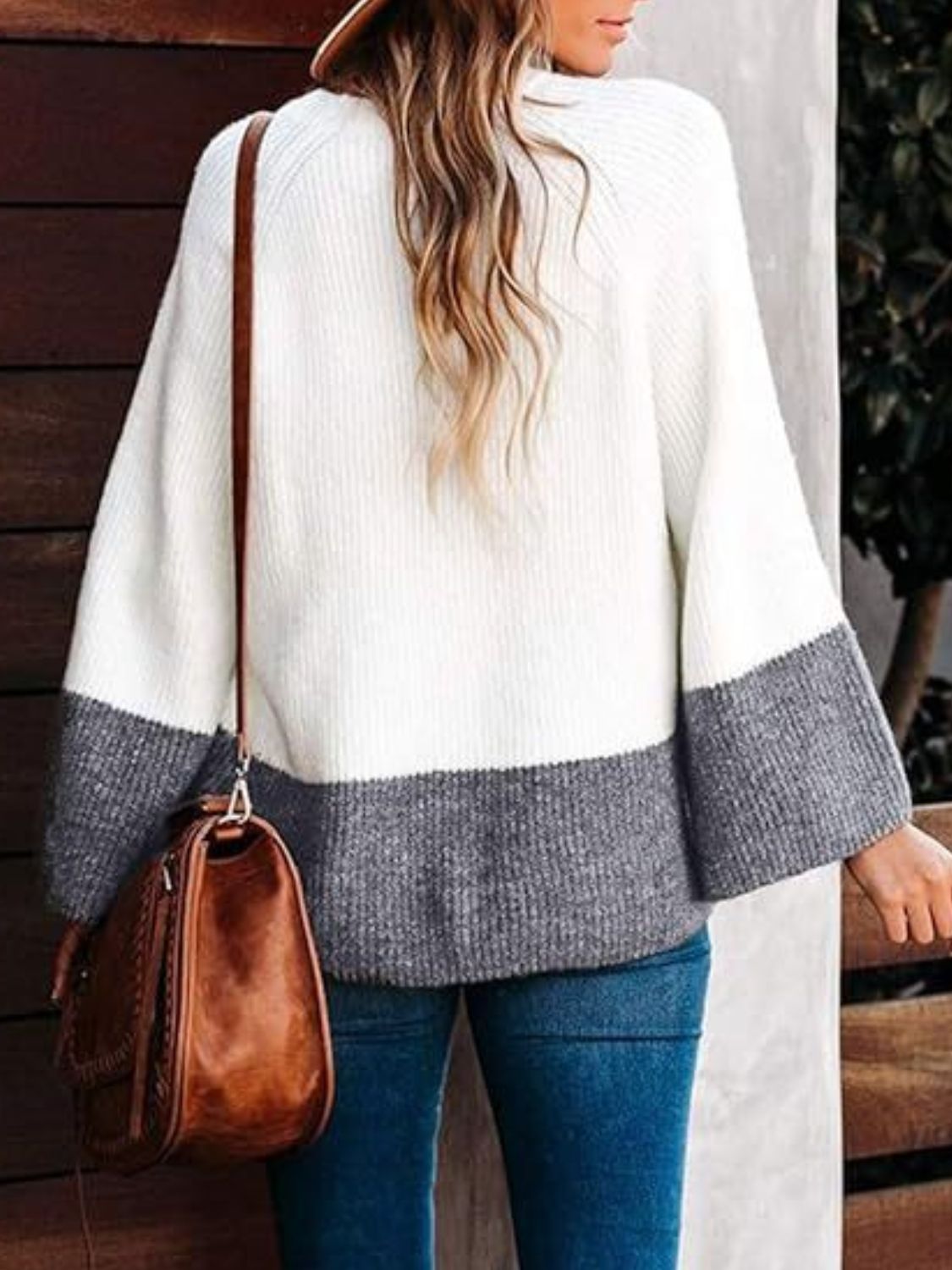 Contrast Round Neck Long Sleeve Sweater - The Goddess Galleries