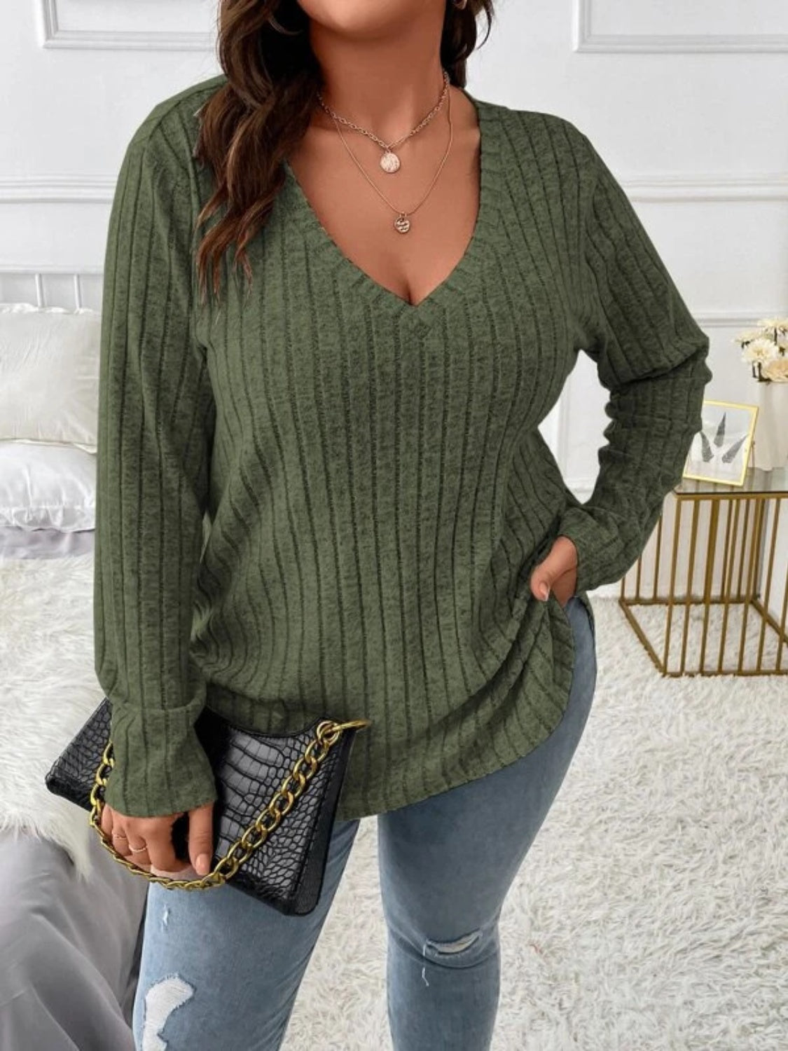 Plus Size V-Neck Long Sleeve T-Shirt - The Goddess Galleries