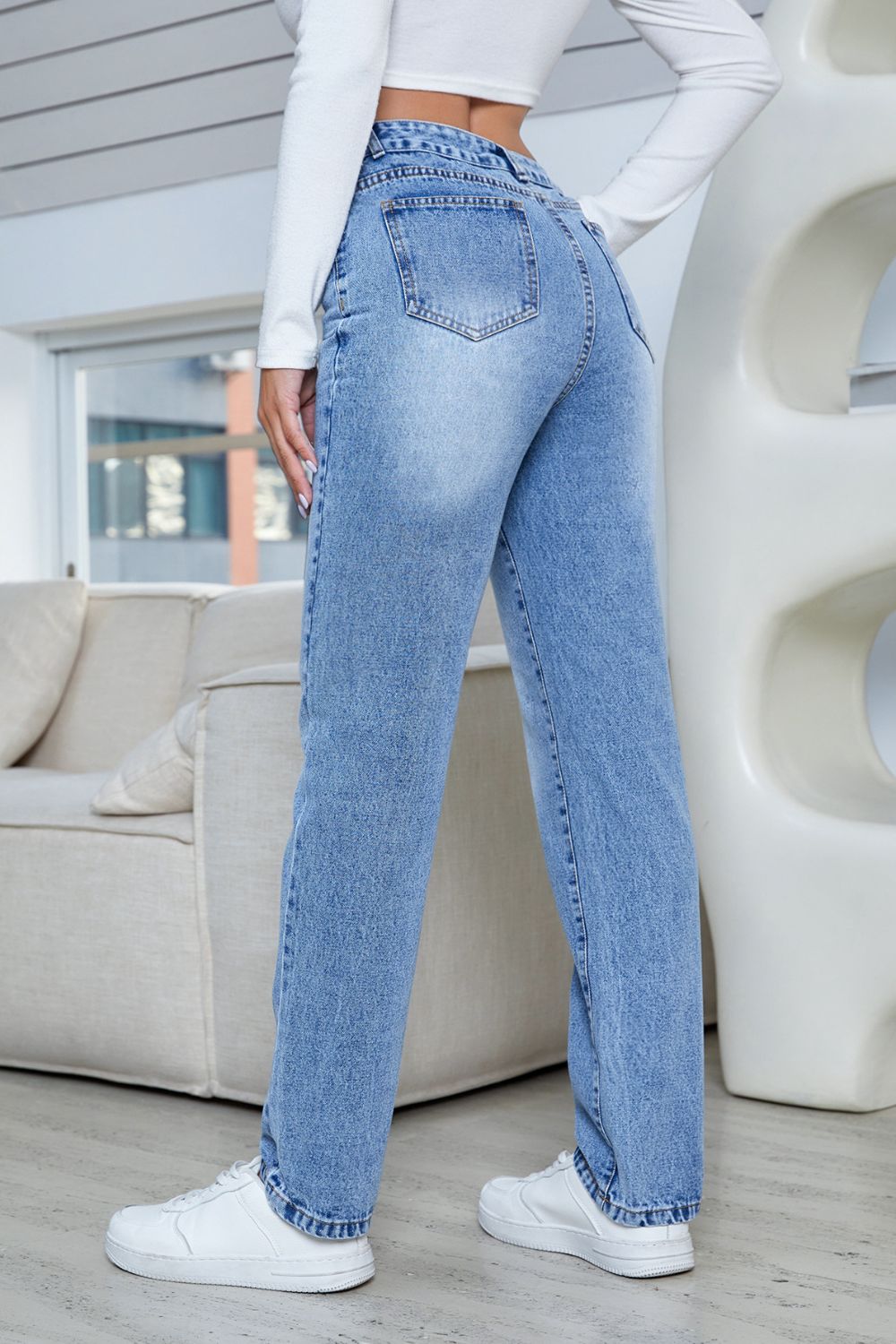 Straight Jeans with Pockets - The Goddess Galleries