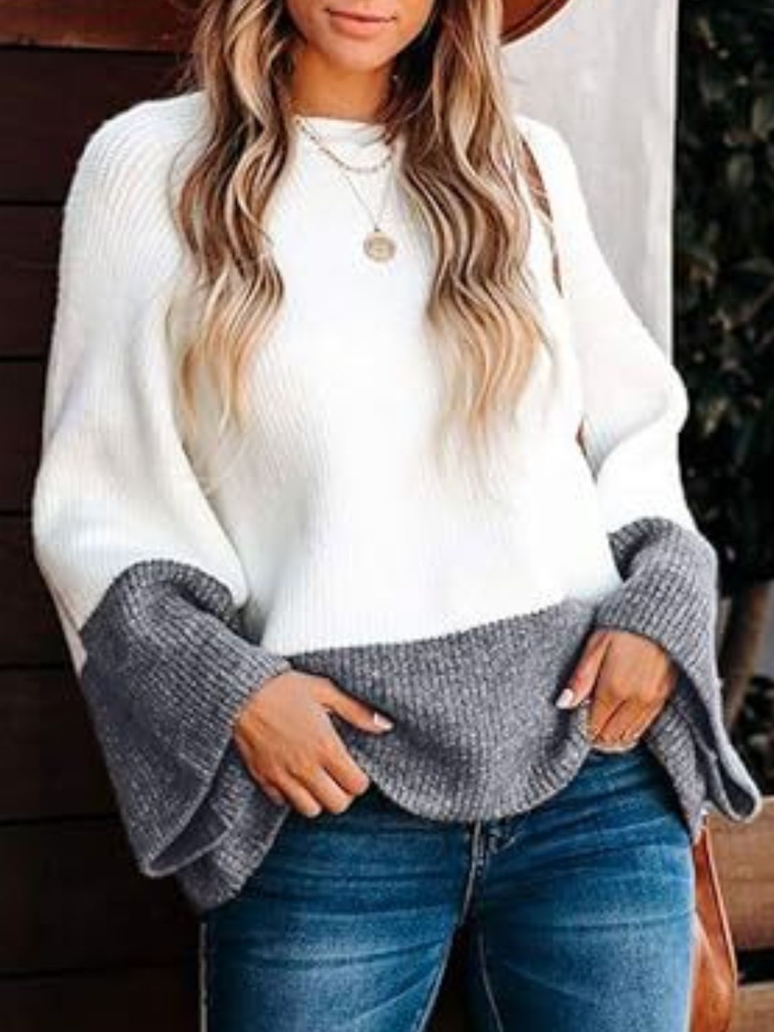 Contrast Round Neck Long Sleeve Sweater - The Goddess Galleries