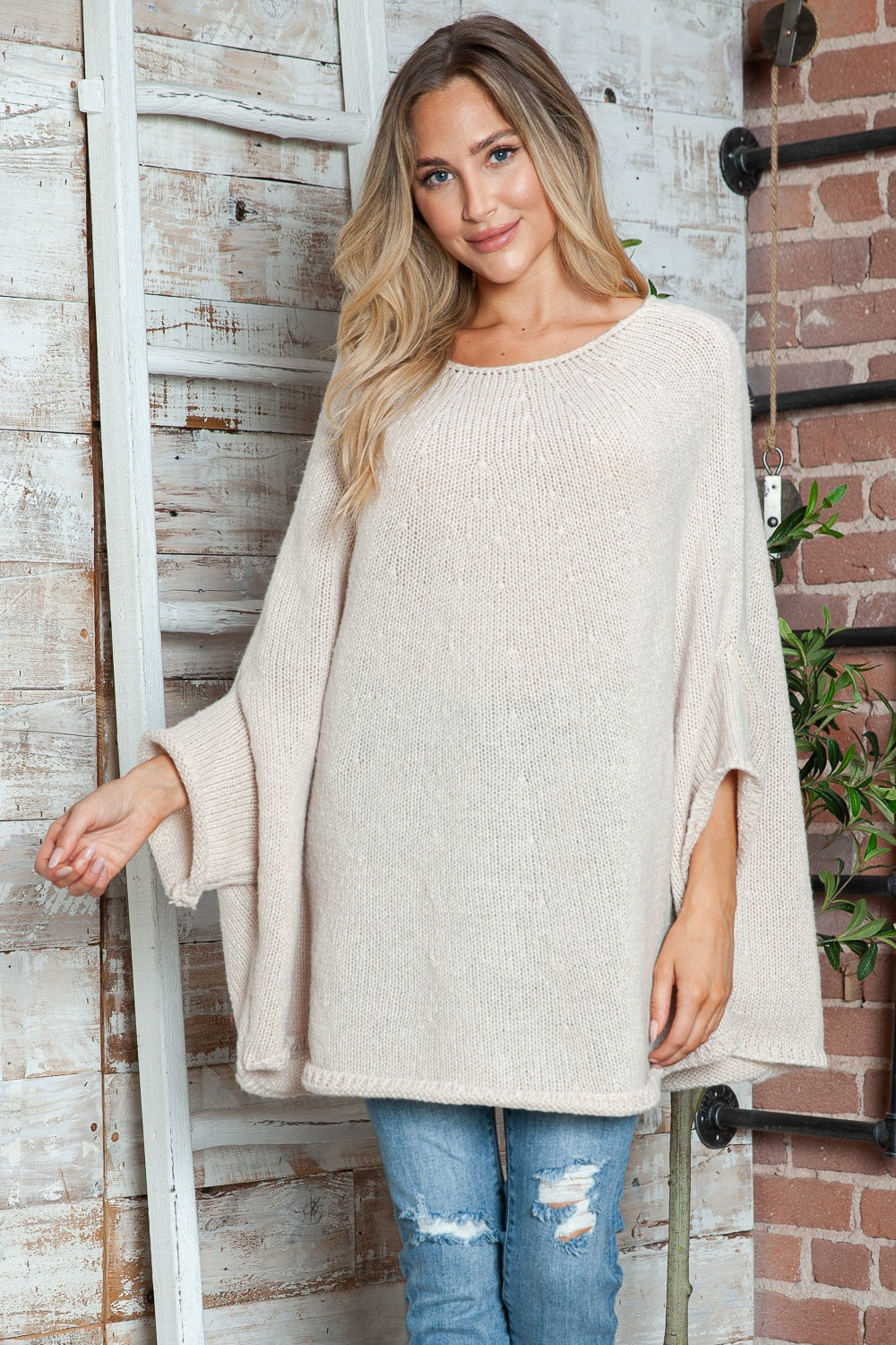 Round Neck Batwing Sleeve Sweater - The Goddess Galleries