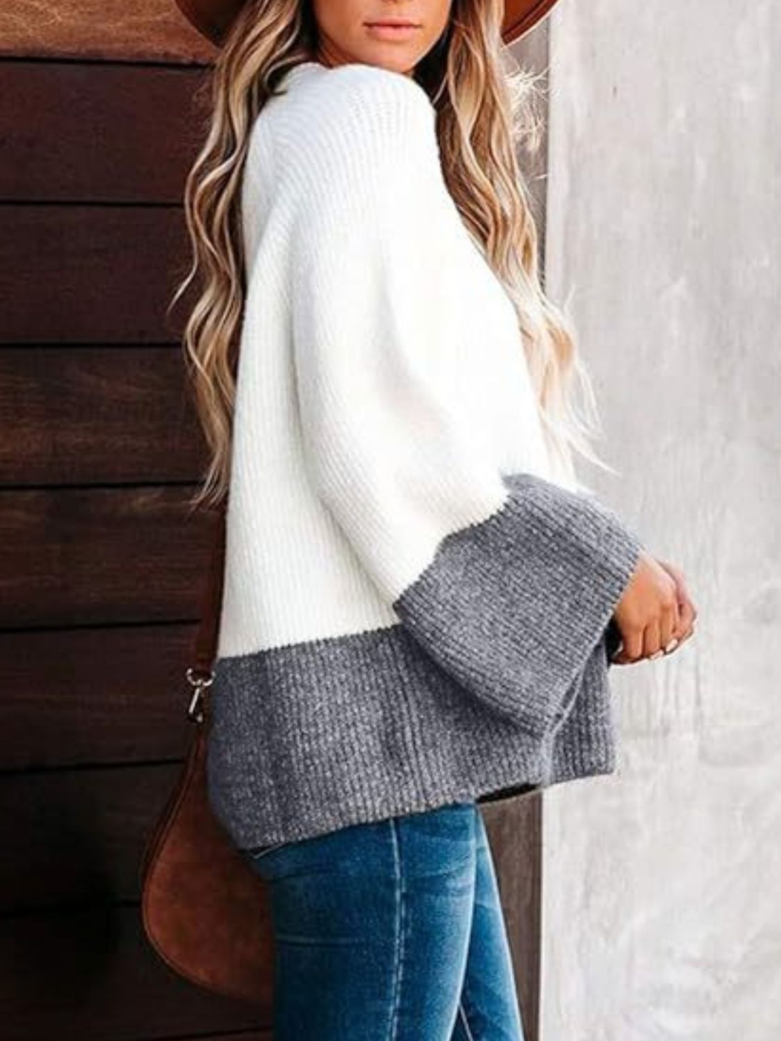 Contrast Round Neck Long Sleeve Sweater - The Goddess Galleries