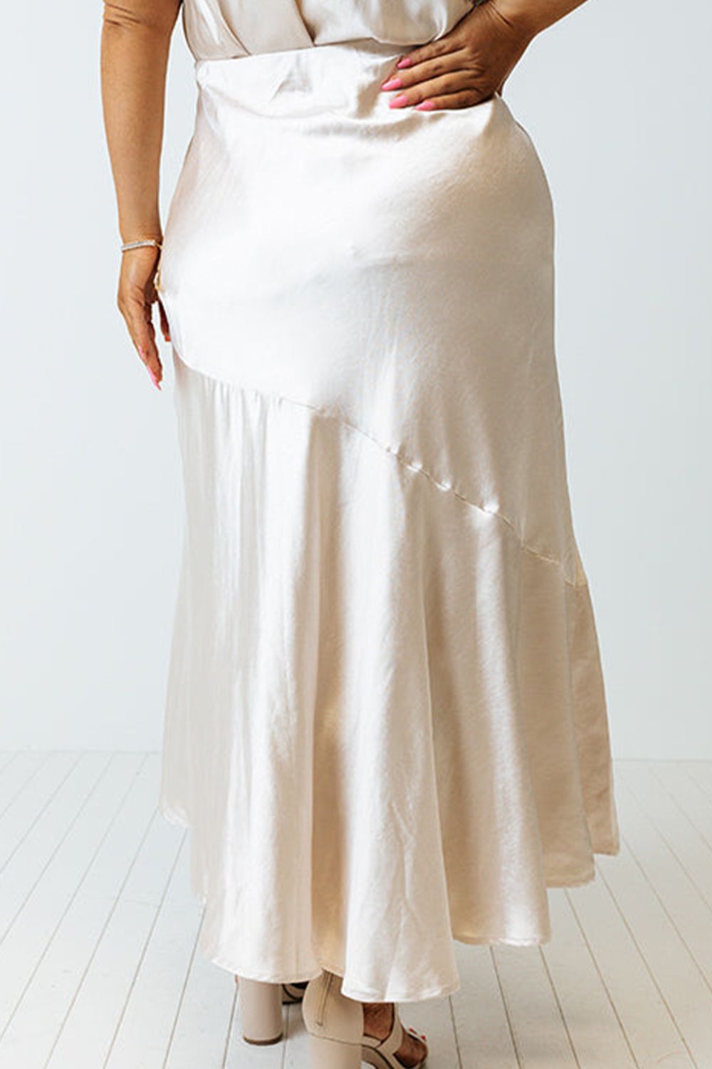 Plus Size Slit Ruffled Skirt - The Goddess Galleries