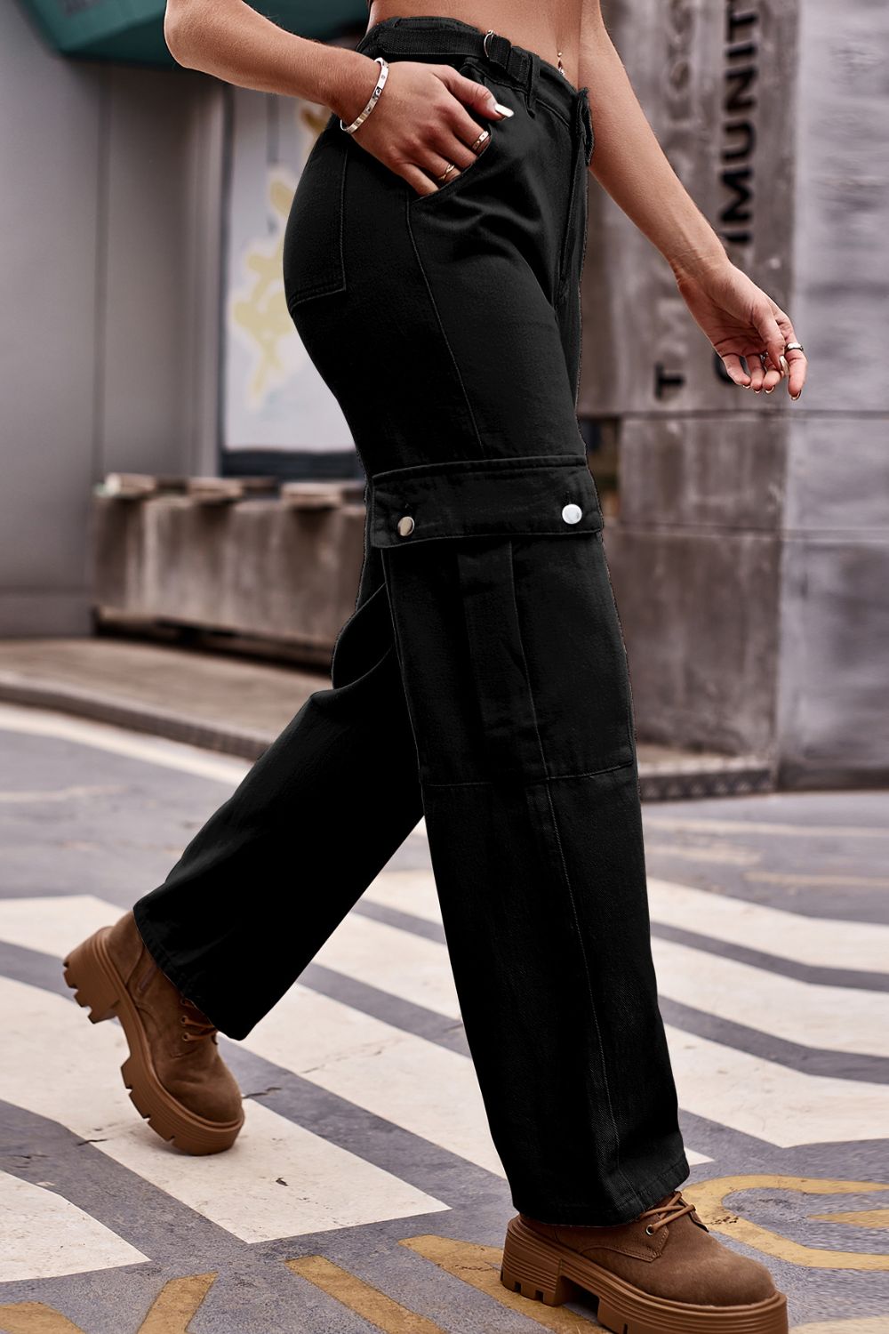 Buttoned Loose Fit Jeans with Pockets - The Goddess Galleries