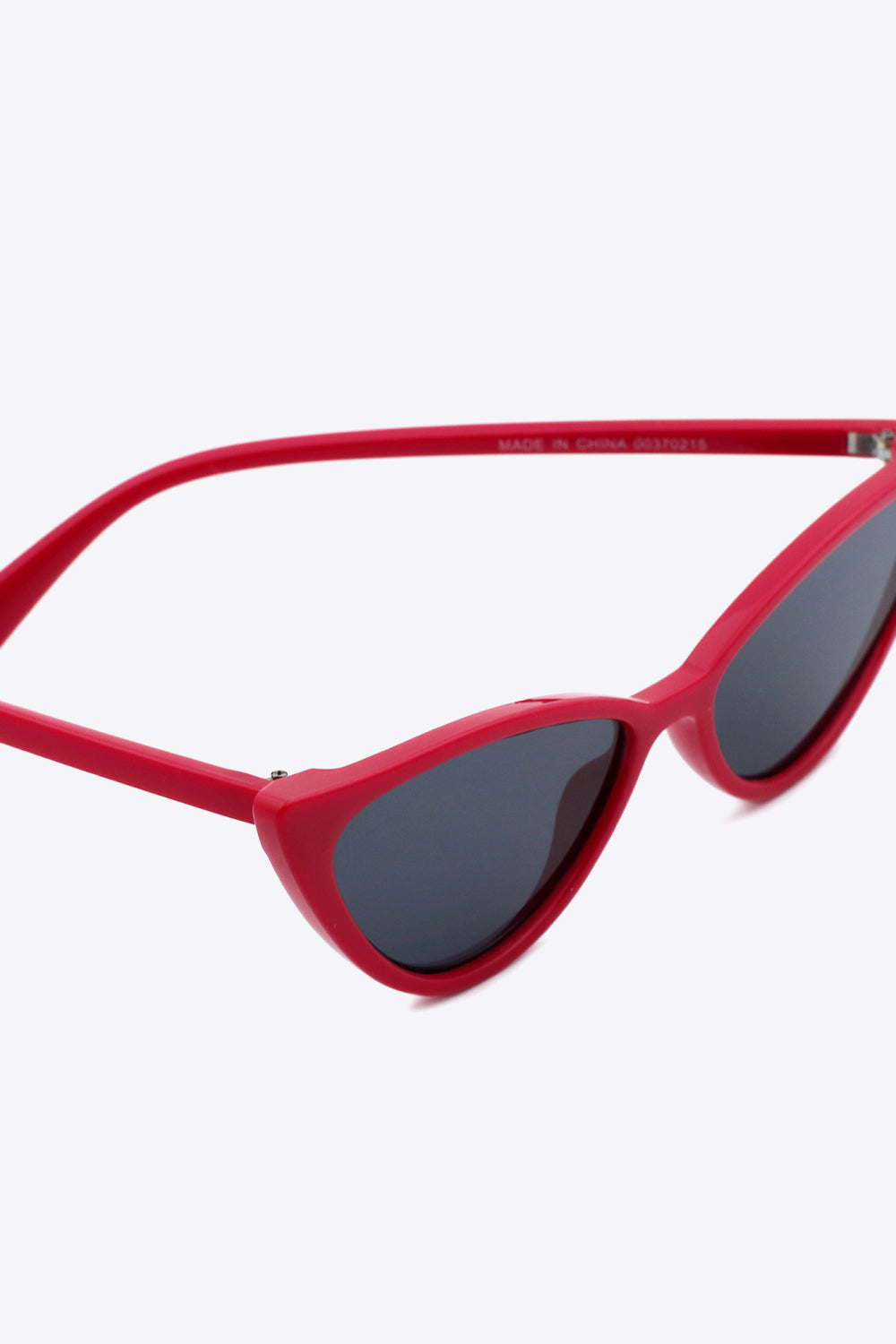 Polycarbonate Cat-Eye Sunglasses - The Goddess Galleries