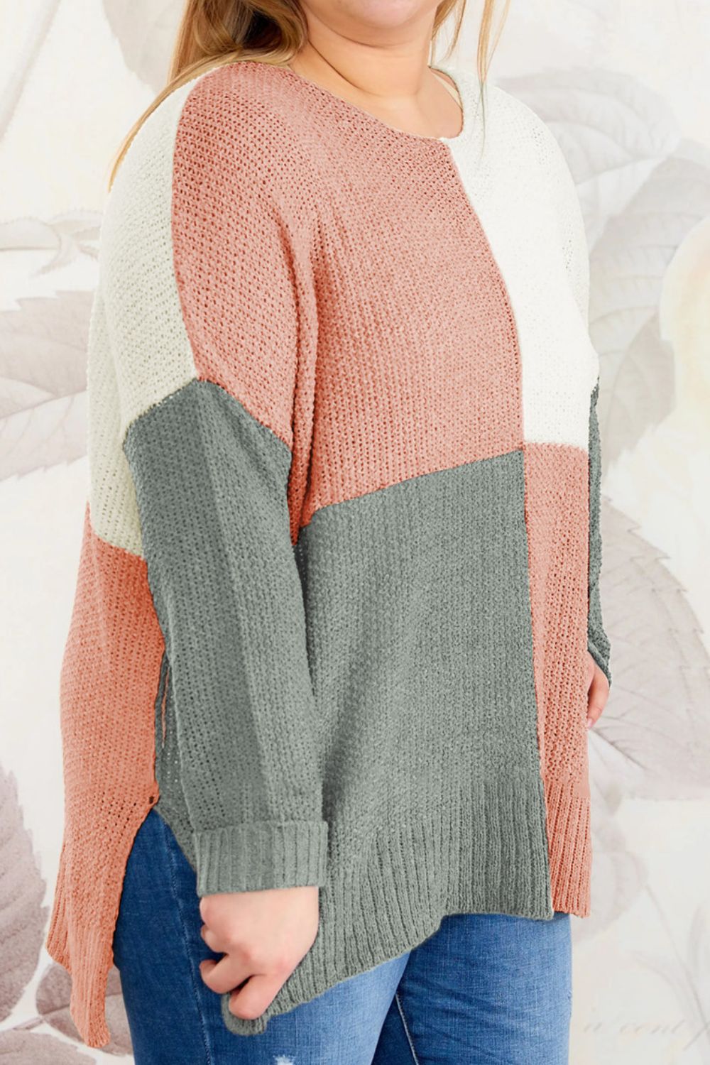 Plus Size Color Block Round Neck Sweater - The Goddess Galleries