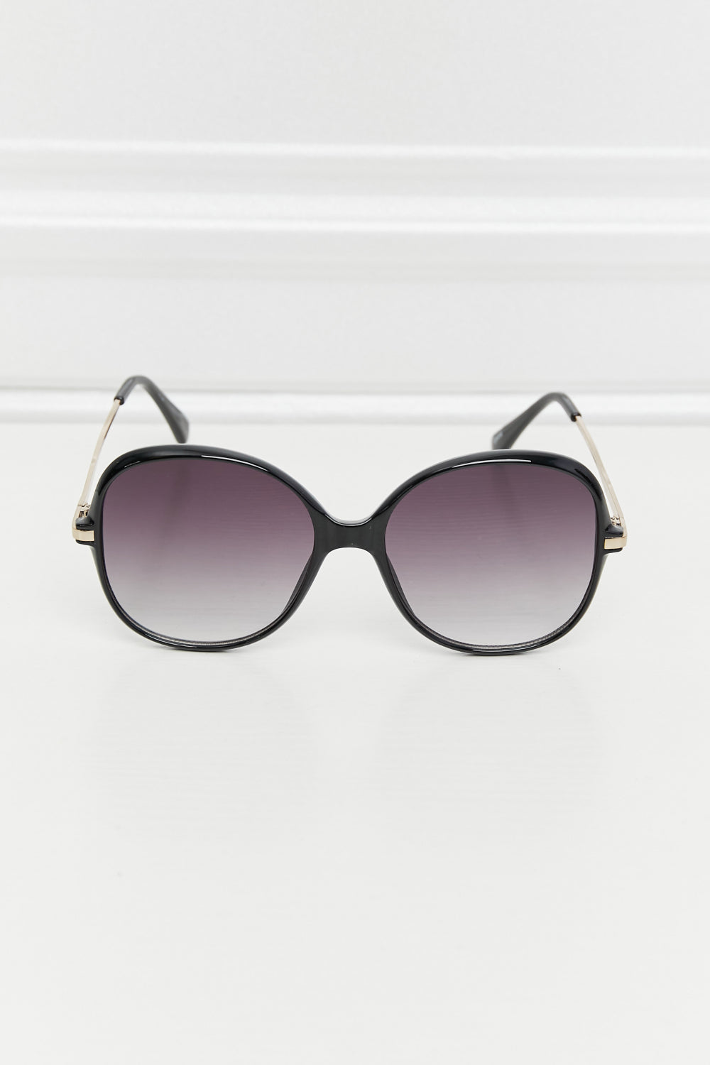 Metal-Plastic Hybrid Full Rim Sunglasses - The Goddess Galleries