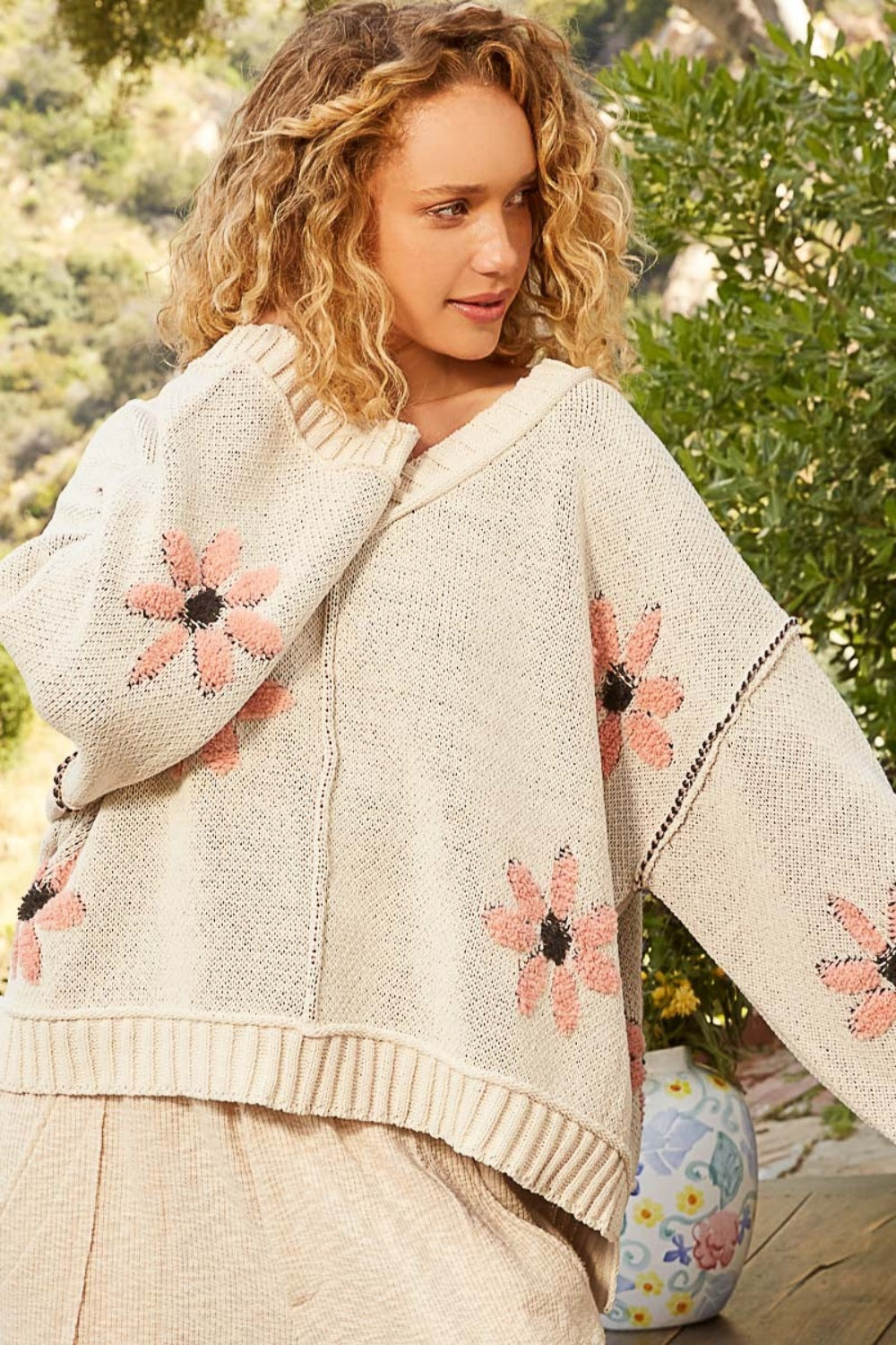 POL V-Neck Floral Pattern Chenille Sweater - The Goddess Galleries