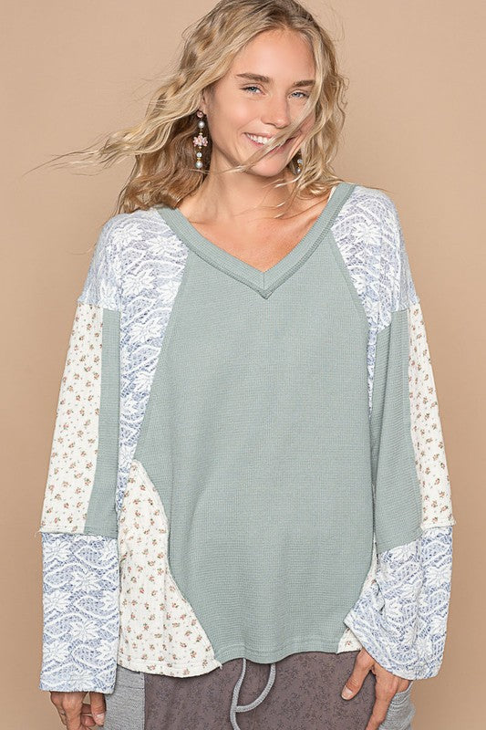 POL Lace Floral Round Neck Knit Top - The Goddess Galleries