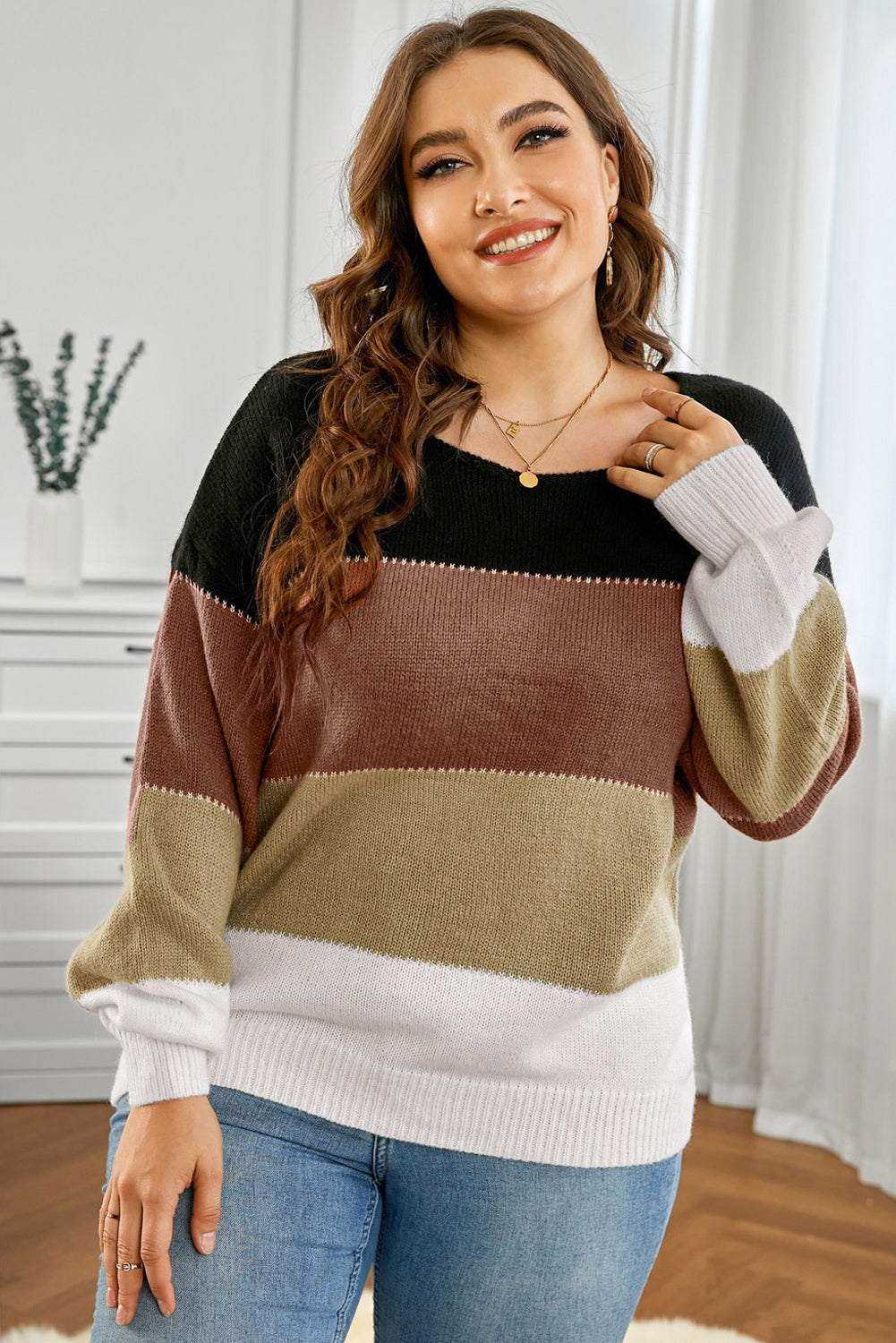 Plus Size Color Block Round Neck Sweater - The Goddess Galleries