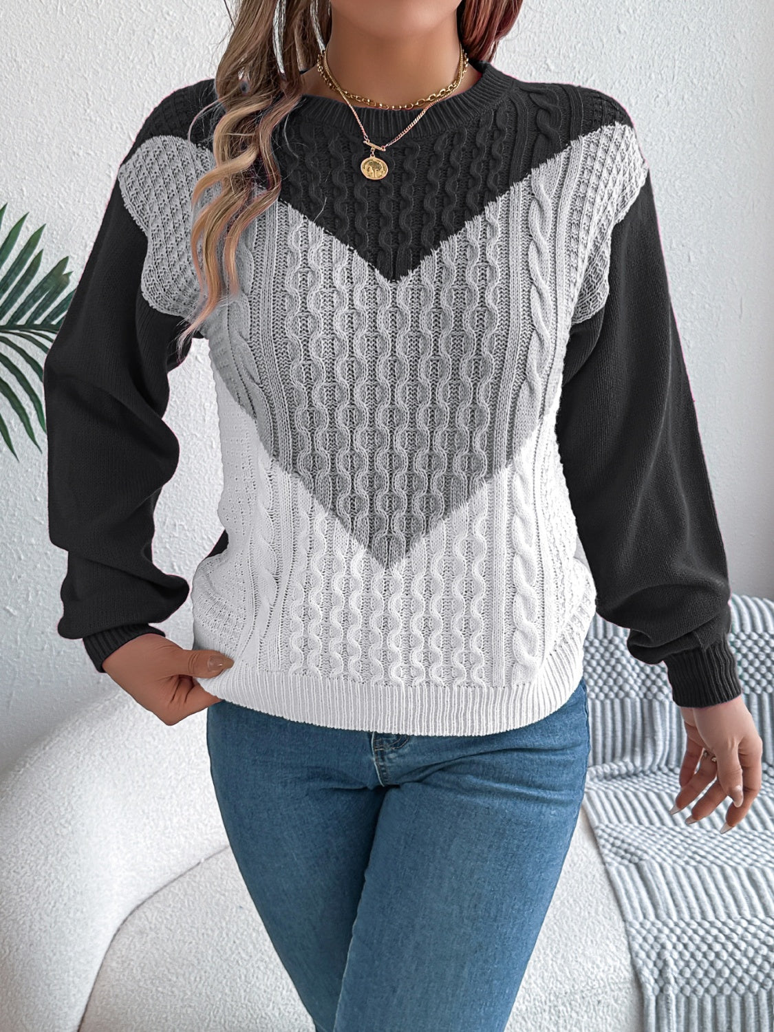 Contrast Round Neck Long Sleeve Sweater - The Goddess Galleries