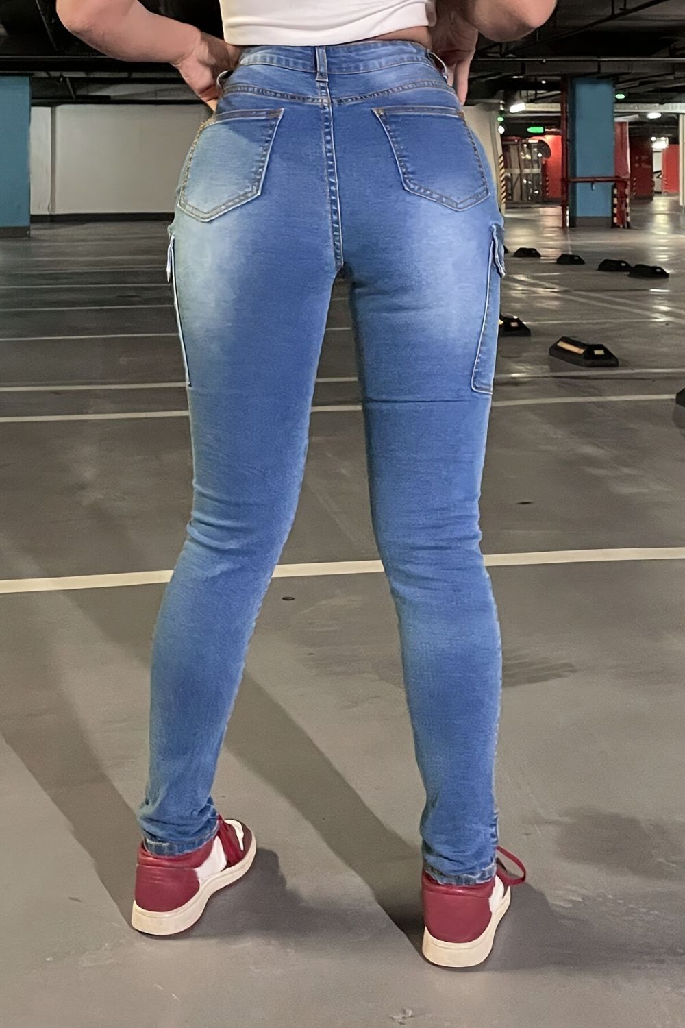 Skinny Jeans with Pockets - The Goddess Galleries