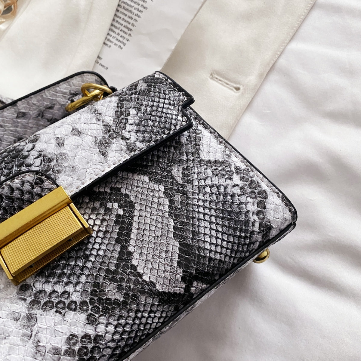 PU Leather Snakeskin Print Crossbody Bag - The Goddess Galleries