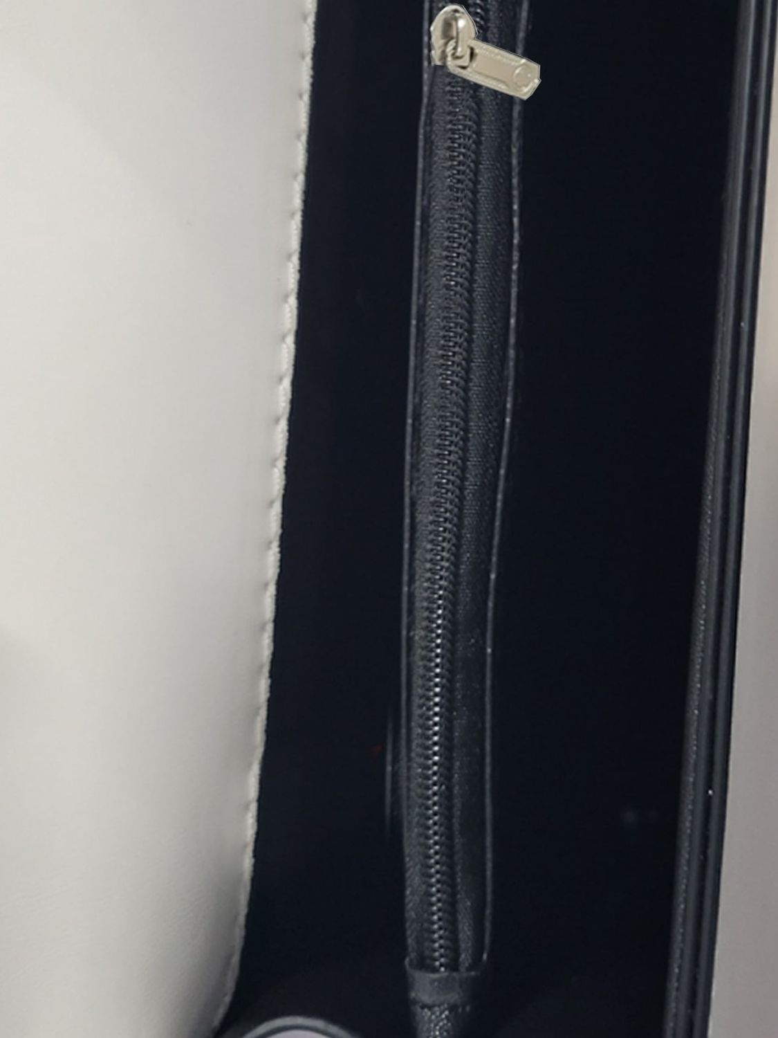 Chain PU Leather Detachable Shoulder Strap Handbag - The Goddess Galleries