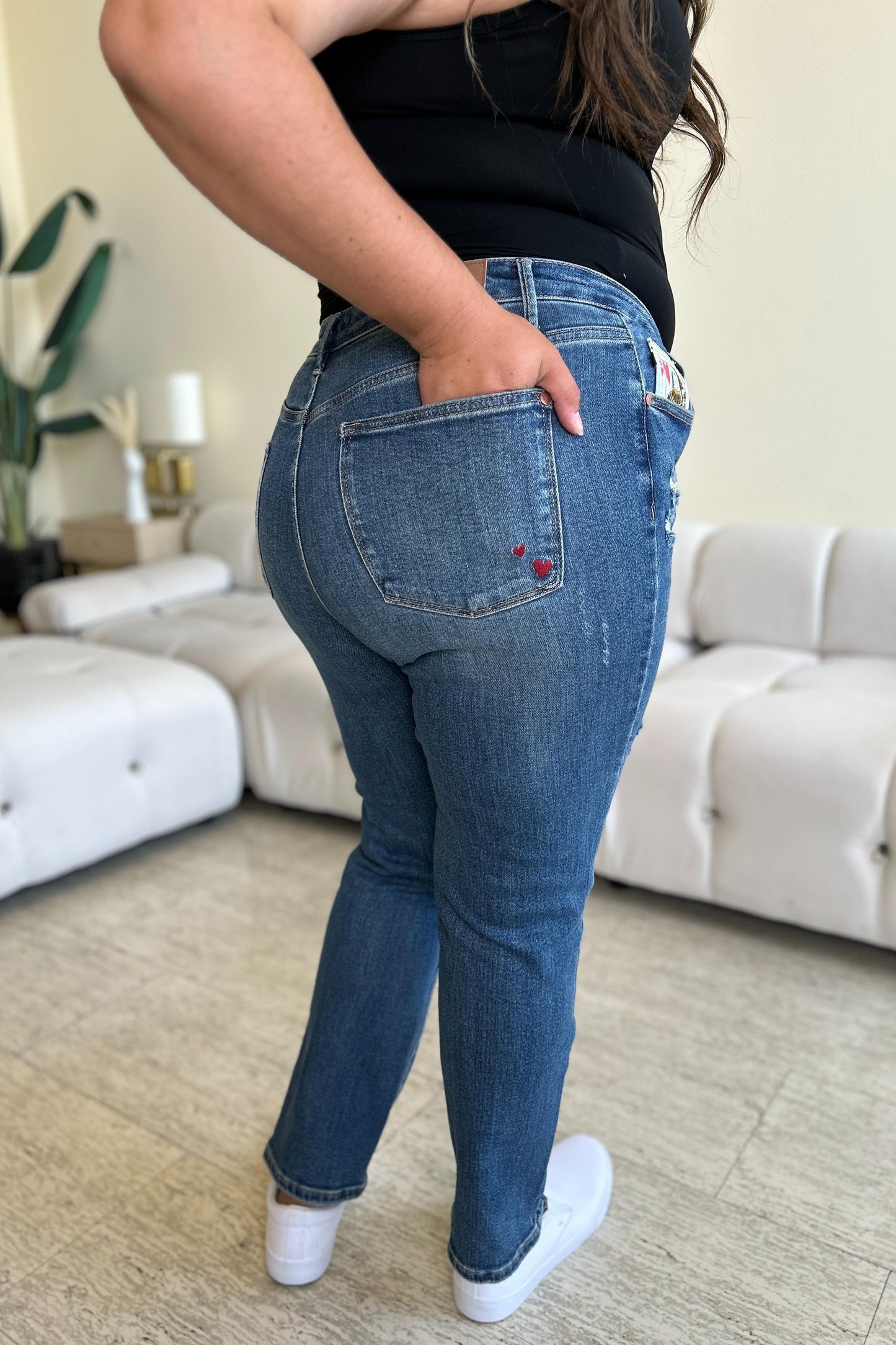 Judy Blue Full Size Queen Of Hearts Coin Pocket BF Jeans - The Goddess Galleries