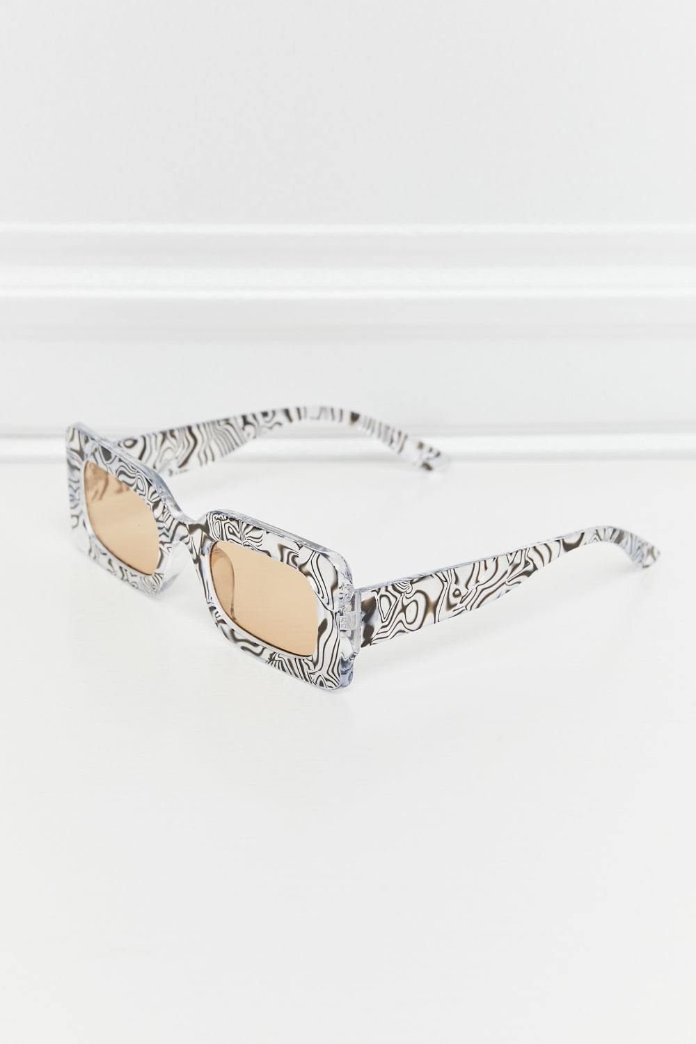 Tortoiseshell Rectangle Polycarbonate Sunglasses - The Goddess Galleries