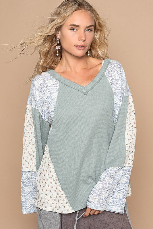 POL Lace Floral Round Neck Knit Top - The Goddess Galleries
